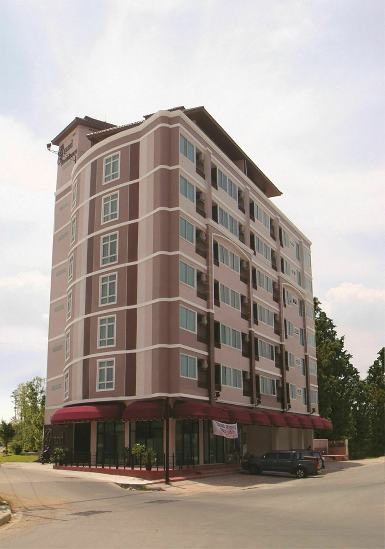 Grand Residence Jomtien Экстерьер фото